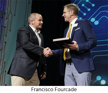 Francisco_Fourcade_award.jpg